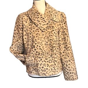 💜💜 CHICO’S Leather Animal Print Short Off-Centered Jacket Size 0
